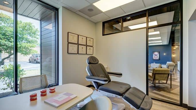 band-and-wire-orthodontics-8